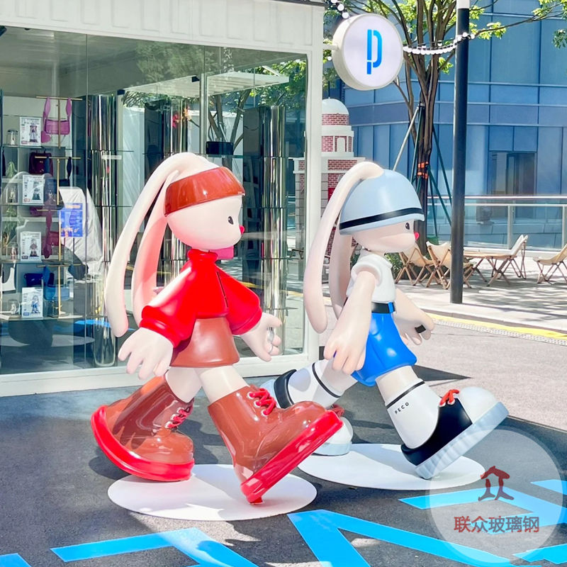 定制玻璃鋼雕塑大型戶(hù)外卡通動(dòng)物景觀雕塑小區(qū)公園梅花鹿雕塑廠